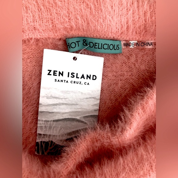 Hot & Delicious fuzzy, knit, eyelash or boucle style in skirt coral pink NEW - Picture 7 of 14